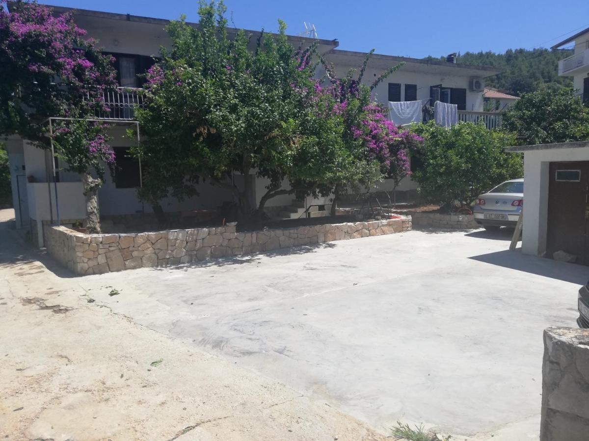 ילסה Apartments Milatic מראה חיצוני תמונה
