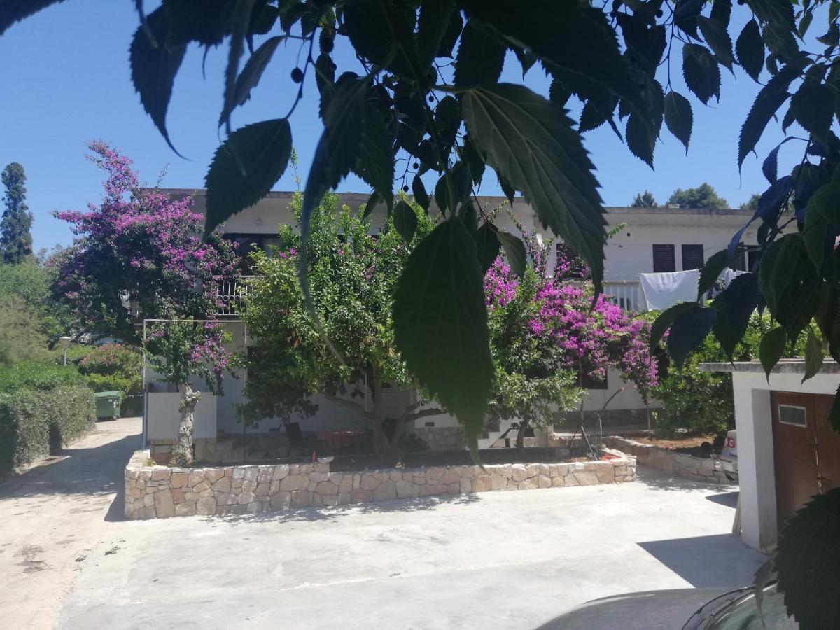 ילסה Apartments Milatic מראה חיצוני תמונה
