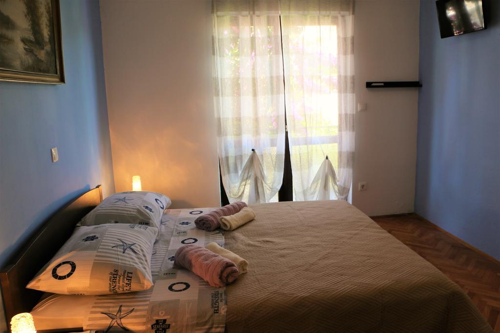 ילסה Apartments Milatic מראה חיצוני תמונה