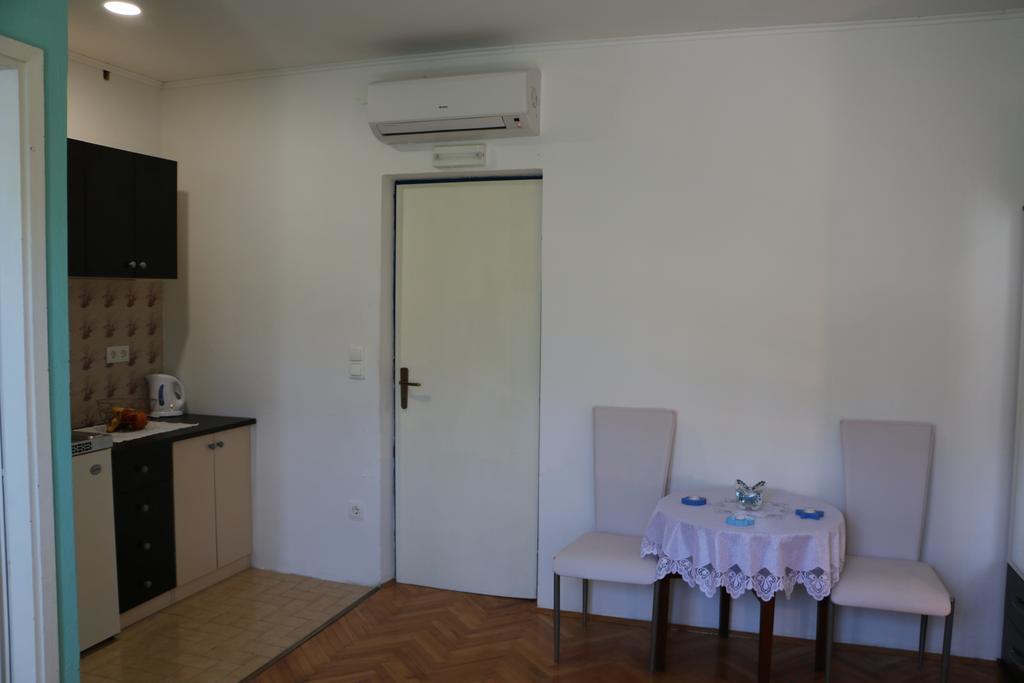 ילסה Apartments Milatic מראה חיצוני תמונה