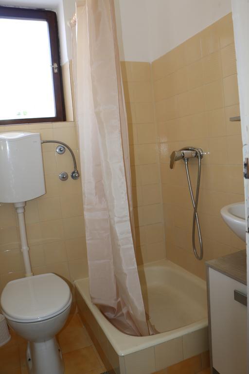 ילסה Apartments Milatic מראה חיצוני תמונה